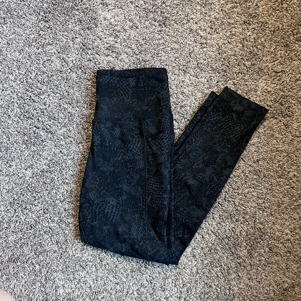 Danskin Black Snake Print Leggings